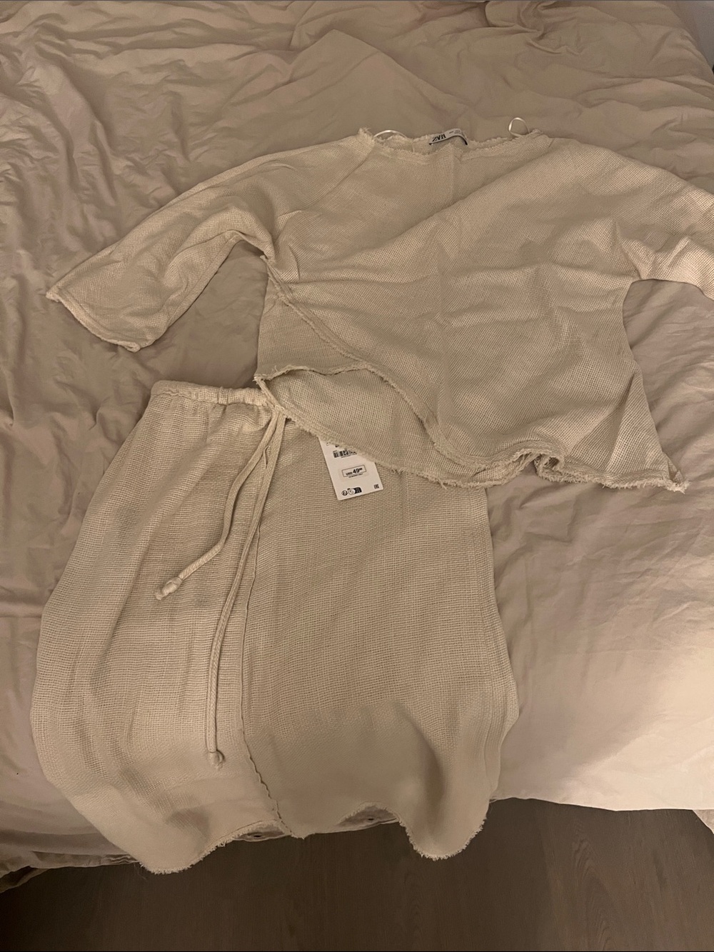 ZARA Rustic Set - Picture 11 of 12
